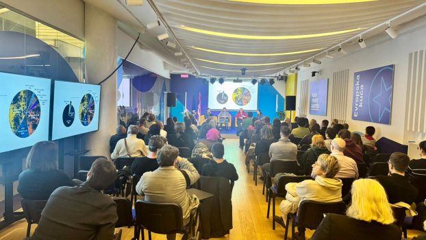 Nauka u kuci Tamna materija