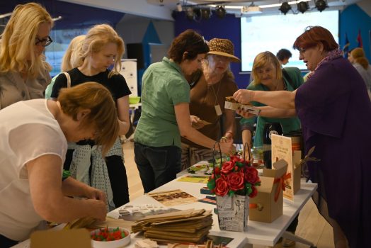 evropska kuca 08.-6.2026.Eco-Friendly Soap Making Workshop foto ringier una skandro